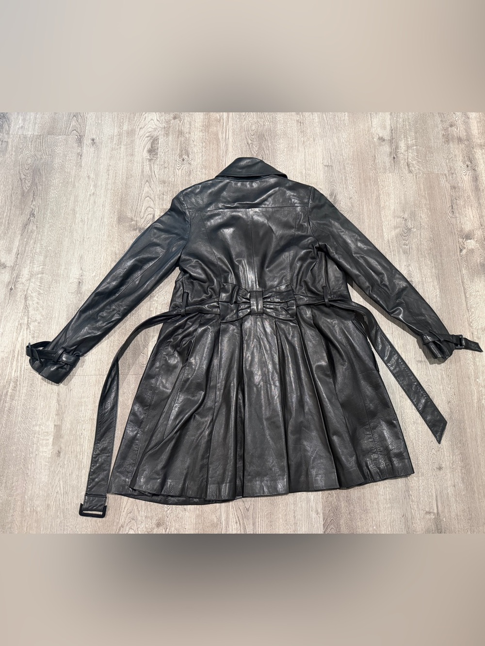 Kenneth Cole New York Black Leather Trench Coat with Waist Tie M